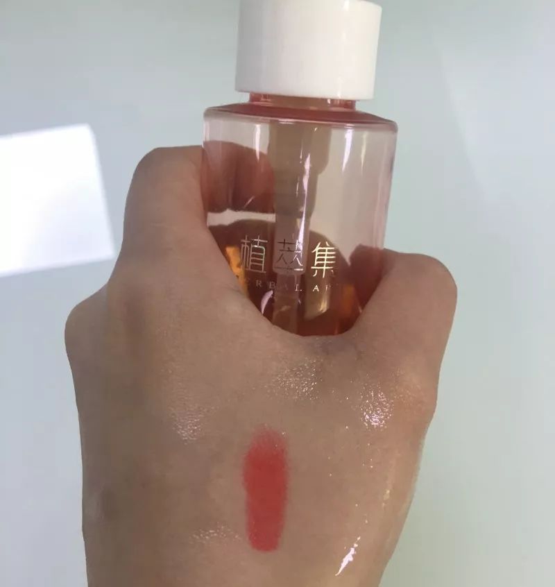 祛黑头越做毛孔越大,特别多的黑头毛孔也特别大怎么办