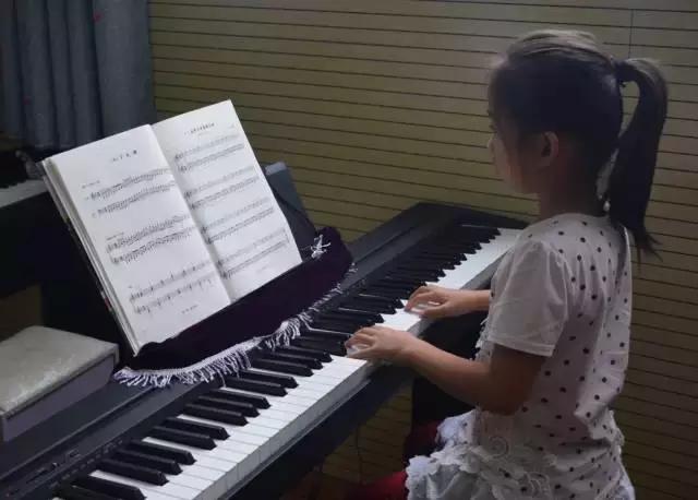 电子琴指法入门教学,电子琴指法口诀入门教程