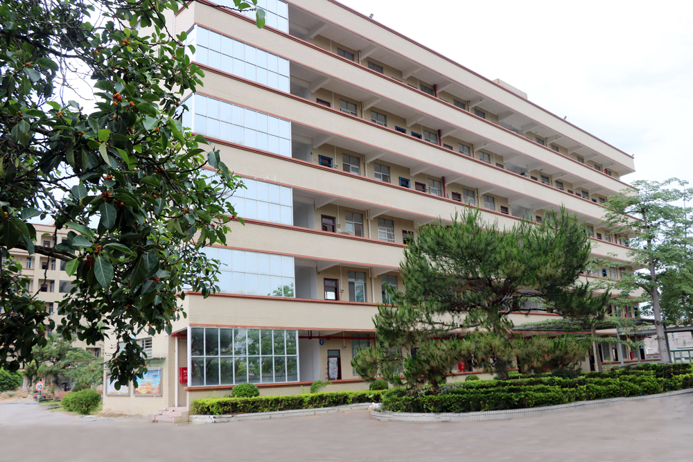 高州实验学校和黄冈实验哪家好,茂名高州市黄冈实验学校高中