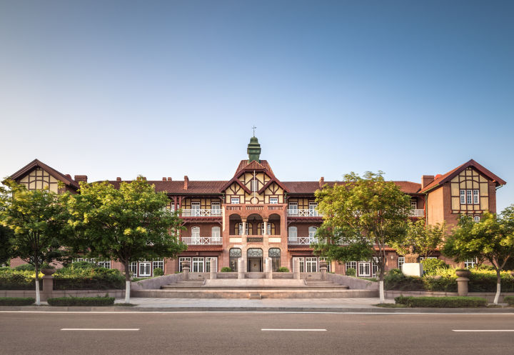 青岛是一个怎么样的地方,青岛是一座什么样的城市