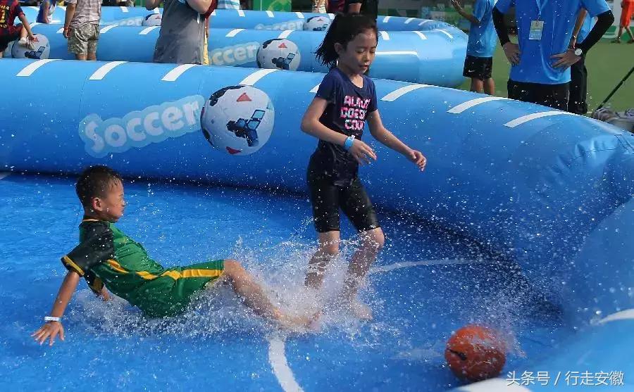 泰国明星泼水节表演,泰国泼水节水枪大战