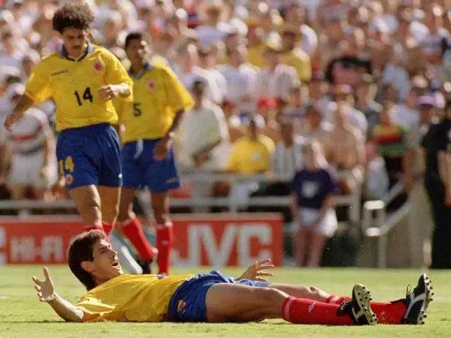 世界杯*球赌**局最后时刻！从天台到巅峰的暴富指南