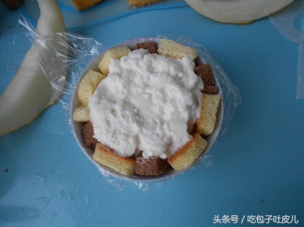 自己做欧洲杯足球蛋糕,世界杯足球面包做法