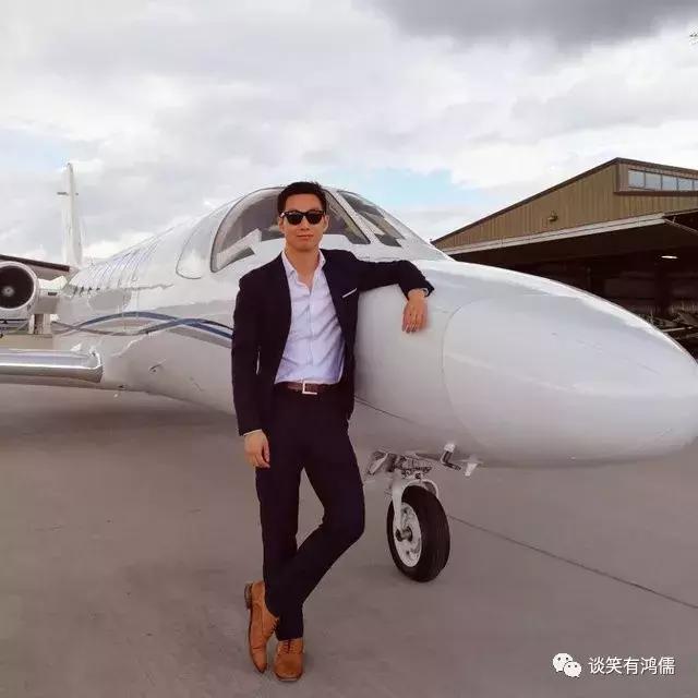 马克龙革命作品,马克龙足球