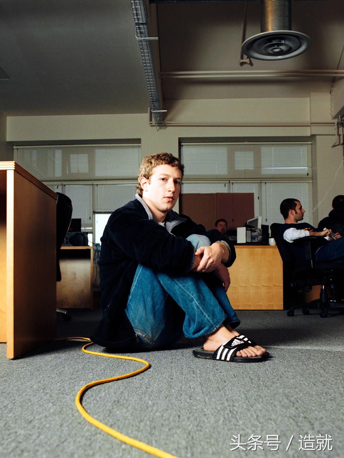 除了性、啤酒与写代码，Facebook创业之初的那两年还发生了什么？