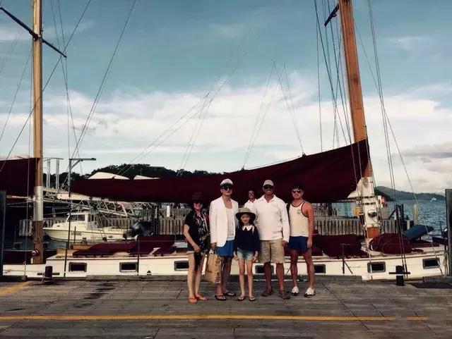 李嫣李老师照片,李亚鹏女儿李嫣的社交账号