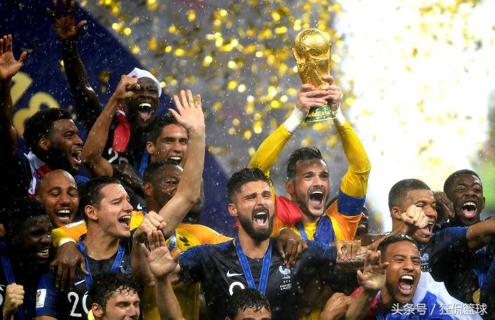 贺炜足球寄托了普通人的英雄梦想,足球解说贺炜经典语录成功的路上