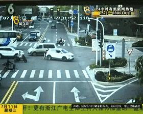 小车在高速没有油了怎么办,半路没油了教你免费解决