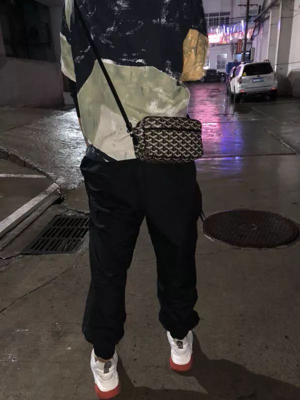 买包包就像白送的一样,买包就是投资