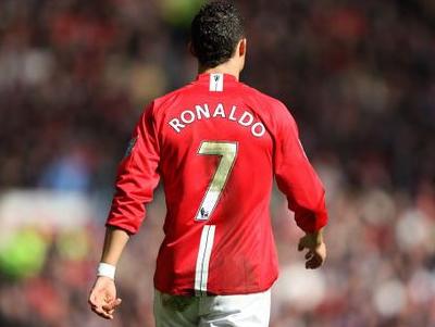 C罗为什么能穿7号球衣,c罗为什么要穿7号球衣