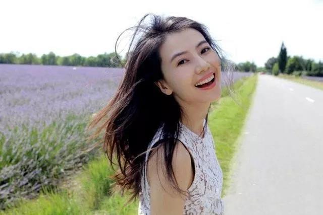 荔菲悦月深度解析,开运眉怎样的