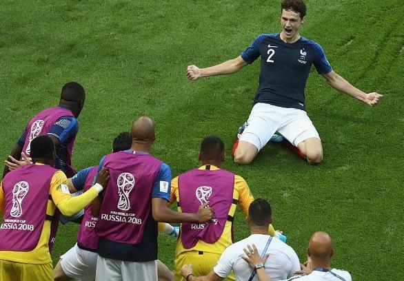 c罗任意球vs梅西任意球,c罗vs梅西十大任意球