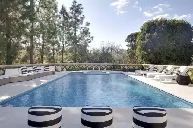 梅西内马尔c罗豪宅,梅西和c罗的房子长啥样