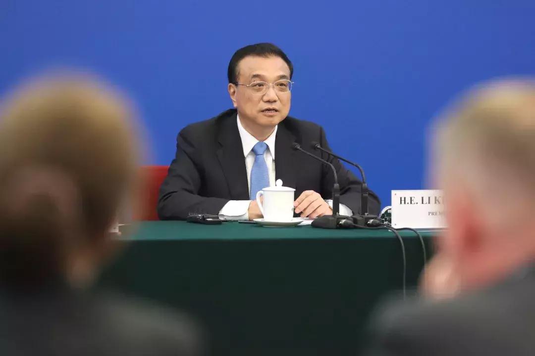 李克强打破议程询问欧方企业家：有什么困难请直接说！