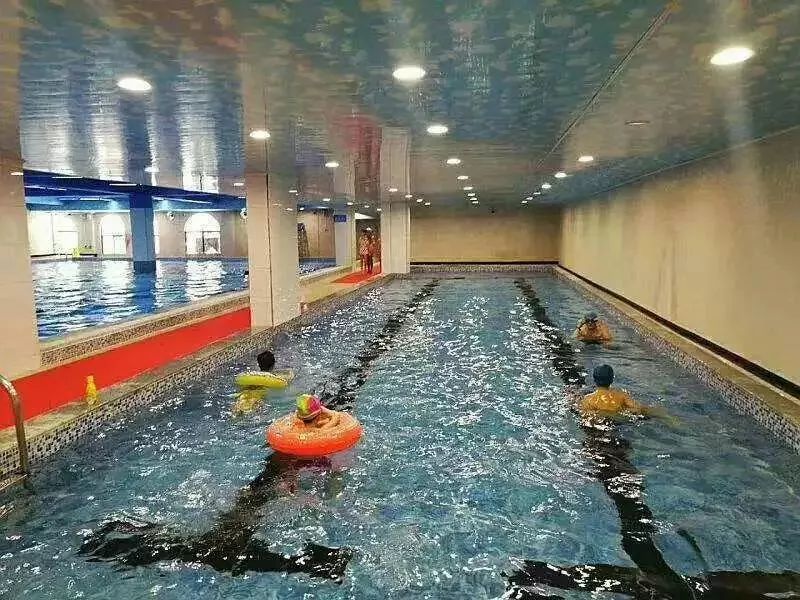 三伏天室内游泳,夏天游泳馆必备