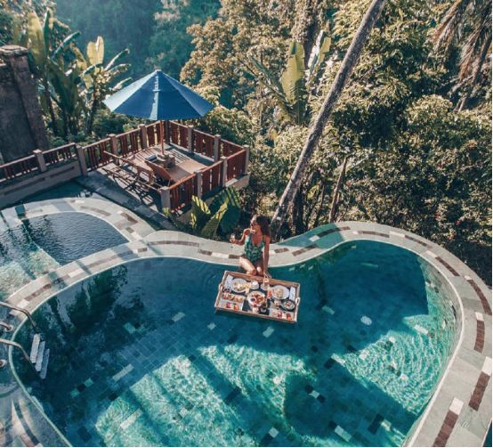 巴厘岛买什么口红便宜,巴厘岛旅游攻略住宿价格