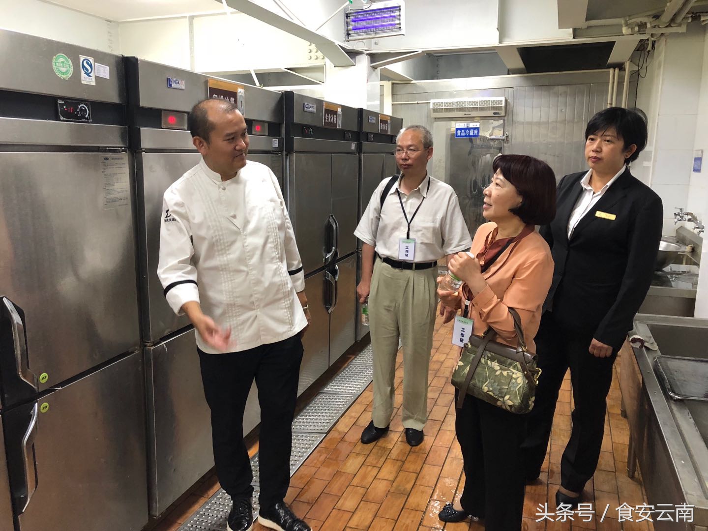 好丽友高管被开账户走资金400万，60岁大伯食苋菜亚硝酸