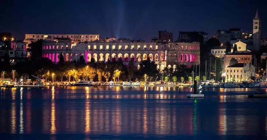 克罗地亚在哪里比赛,克罗地亚在哪里在哪个洲