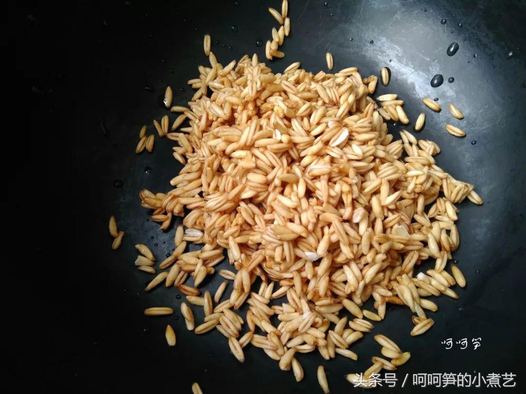 板栗土豆胡萝卜香菇焖鸡的做法,用电饭锅做的香菇焖饭