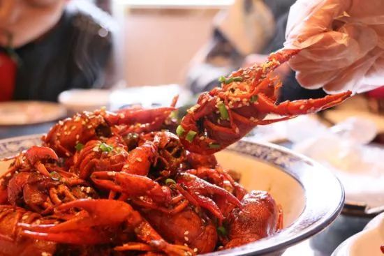 最新长沙美食推荐必吃,长沙美食攻略本地人带你吃遍全城