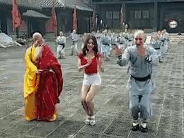 瞬间让女朋友开心的方法,瞬间让女友开心的方法