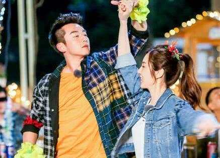 王晓晨和郑恺最新视频,郑恺和王晓晨互动