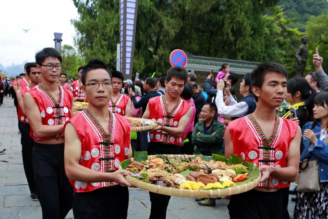 您好，南川！我是你的新朋友——贺州，我们的故事从这一刻开始啦