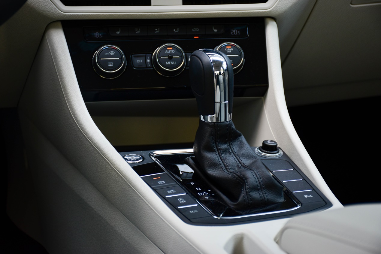 操控动力好且经济实惠,操控好配置高动力强二手车