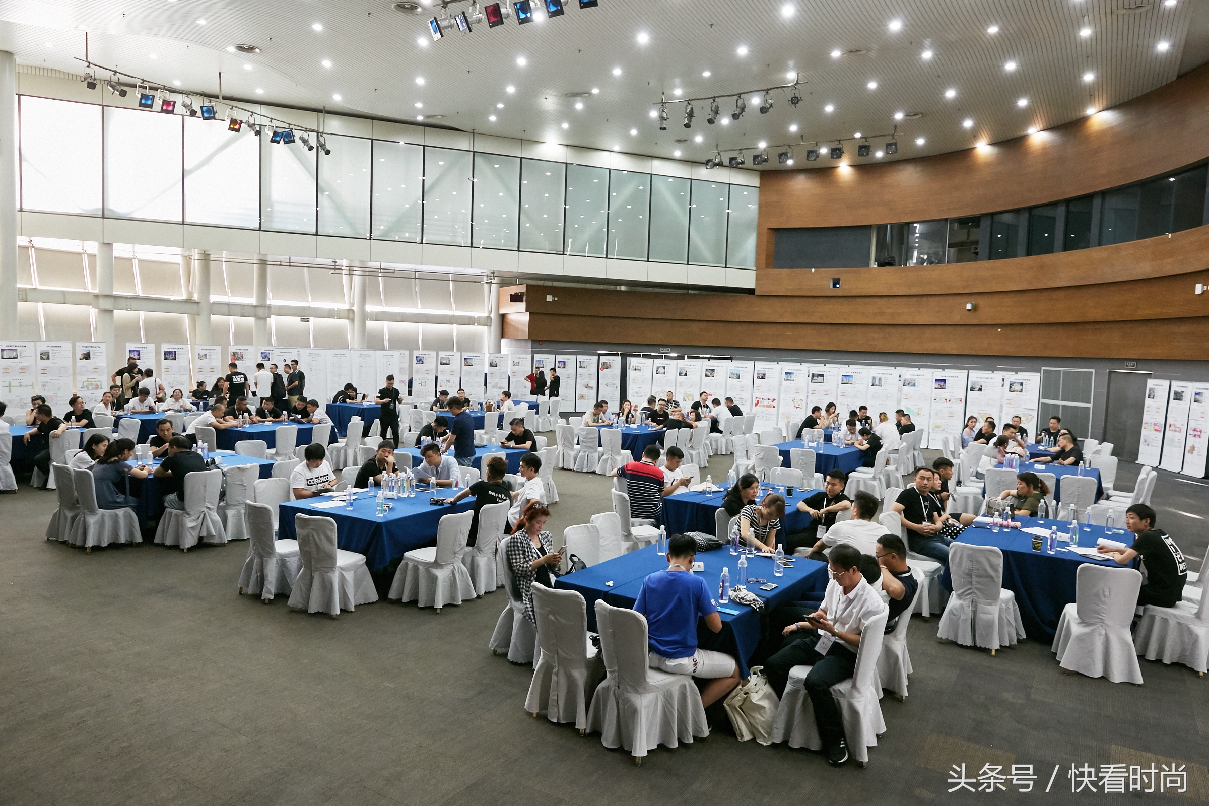 目前最火爆的加盟店有哪些,实体店加盟创业前十强