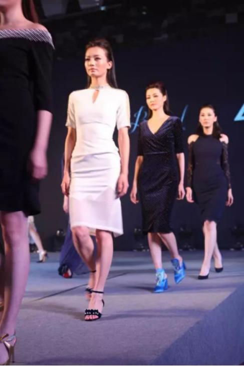 第二届木兰发展论坛暨美丽盛典在蓉隆重开启