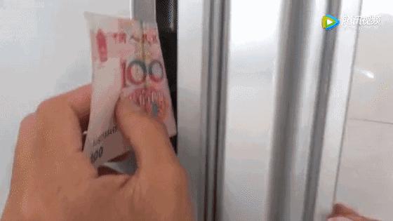 冰箱里放一百元钱有什么作用,冰箱里放钞票妙用