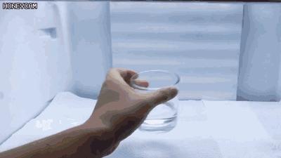 冰箱里放一百元钱有什么作用,冰箱放钞票有什么妙用