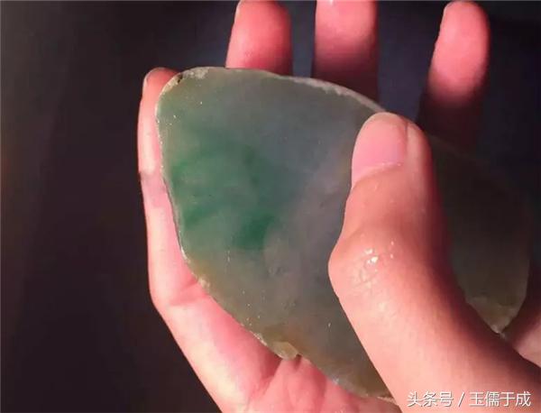 南齐敞口翡翠原石,南奇黄加绿原石