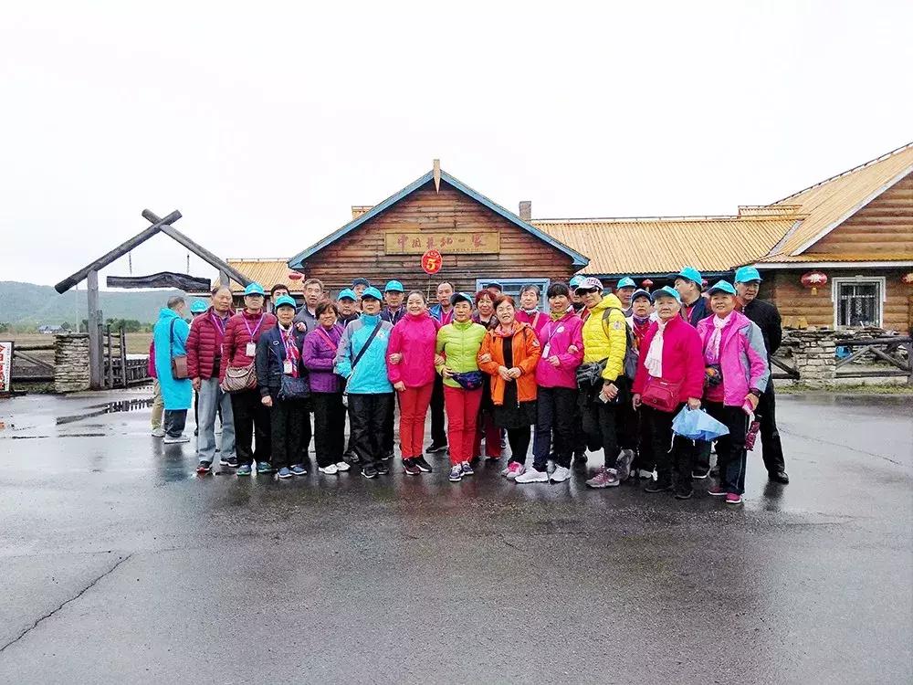 专列开向正北方，健康老人相聚呼伦贝尔草原，河南多地均可上下客