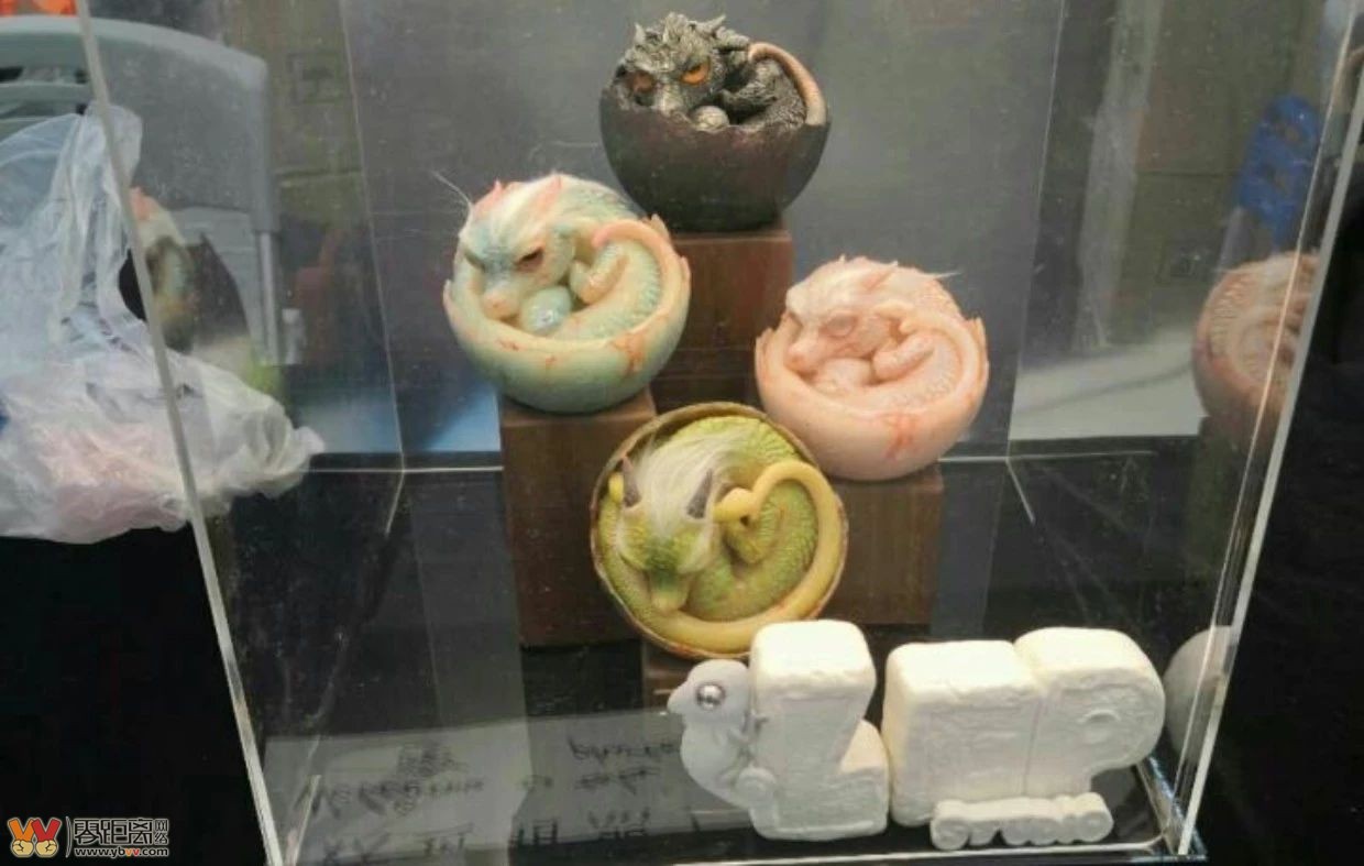 宜宾传奇80后电视台的工作不要去自己开工作室，终成模玩第一人！