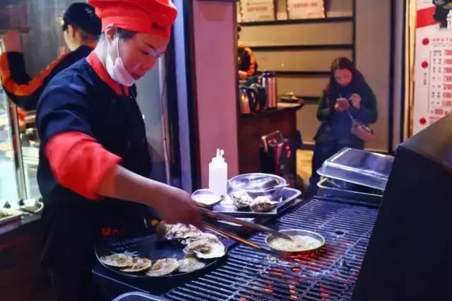 烧烤外卖月售2000单有多少利润,烧烤外卖一天营业额3500赚钱吗