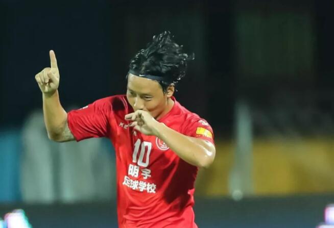 李铁怒怼记者原版视频,李铁怒怼记者完整视频