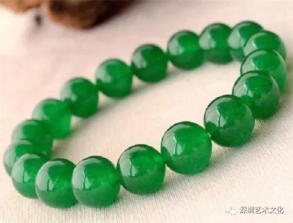 挖玉人挖到价值百万玉石,什么样玉石有收藏价值