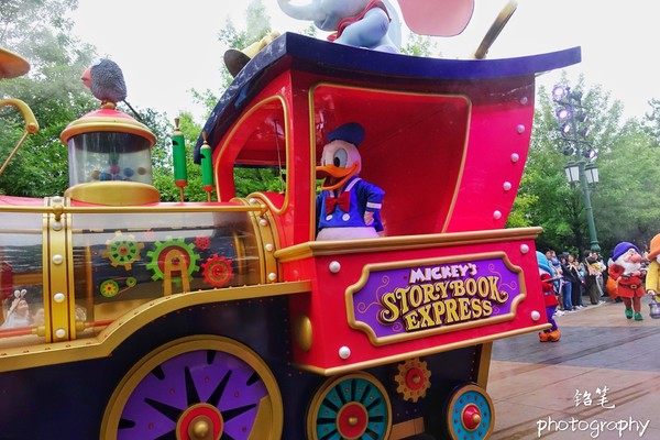 日记上海迪士尼,上海迪士尼记录美好童年