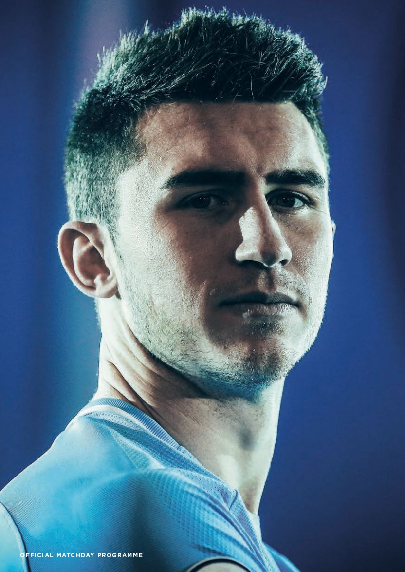 世界足坛各位置最贵的球员,世界足坛最贵的30个奖杯