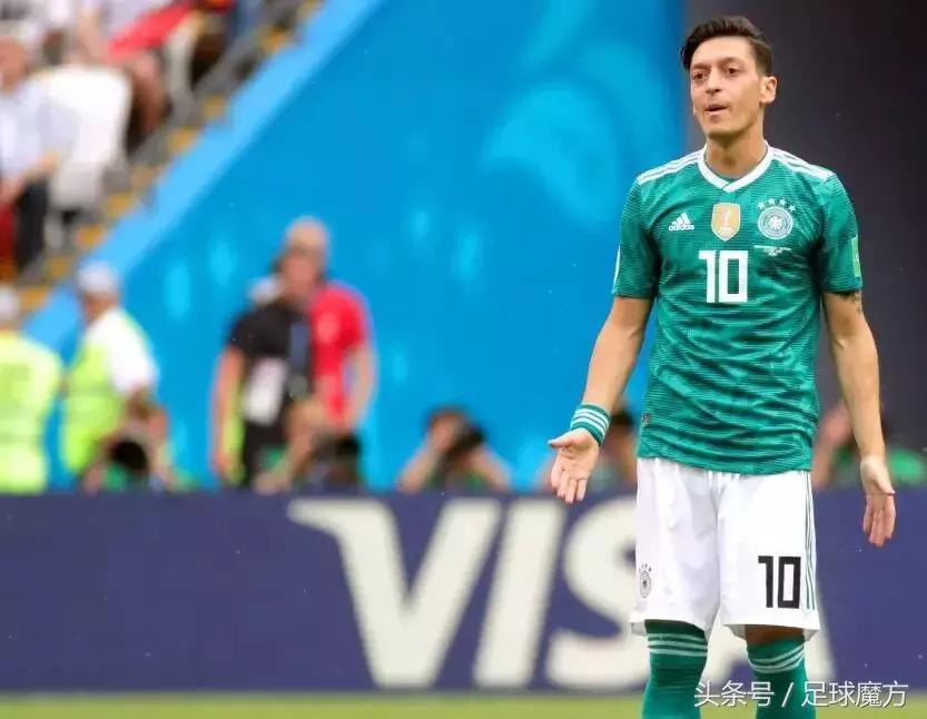 欧洲杯德国队厄齐尔为什么退出,厄齐尔退出德国队的影响