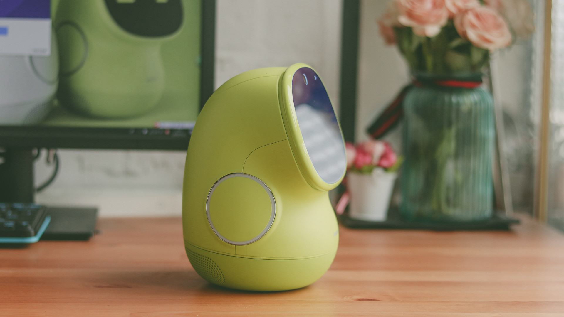 儿童学习陪伴机器人操作,幼儿陪伴儿童教育机器人