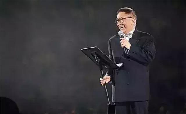 盘点香港电影的牧师们，张国荣最帅，黄霑最逗，林尚义战斗力最强