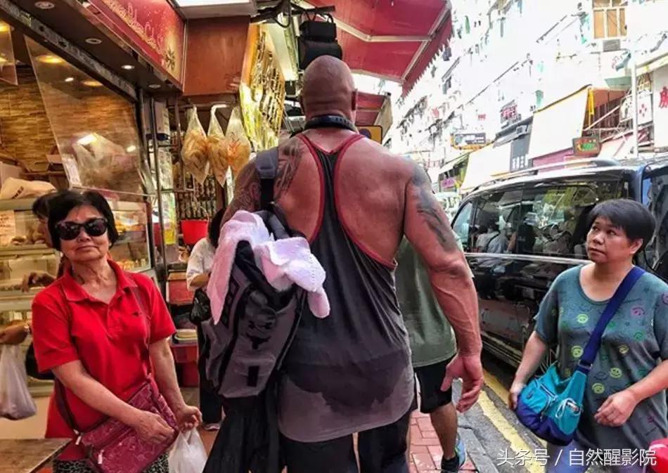 “男朋友胸比我大”是种什么体验?