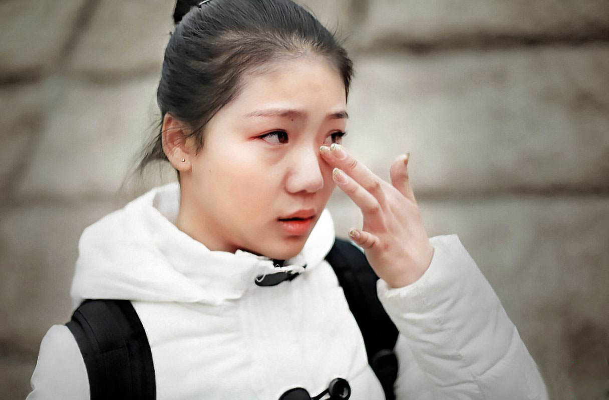 看似光鲜亮丽背后的心酸谁又能懂,外表看着光鲜没人知道背后的辛苦