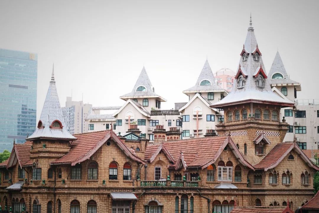 魔都超美的网红打卡圣地安福路,上海网红打卡地必去的路