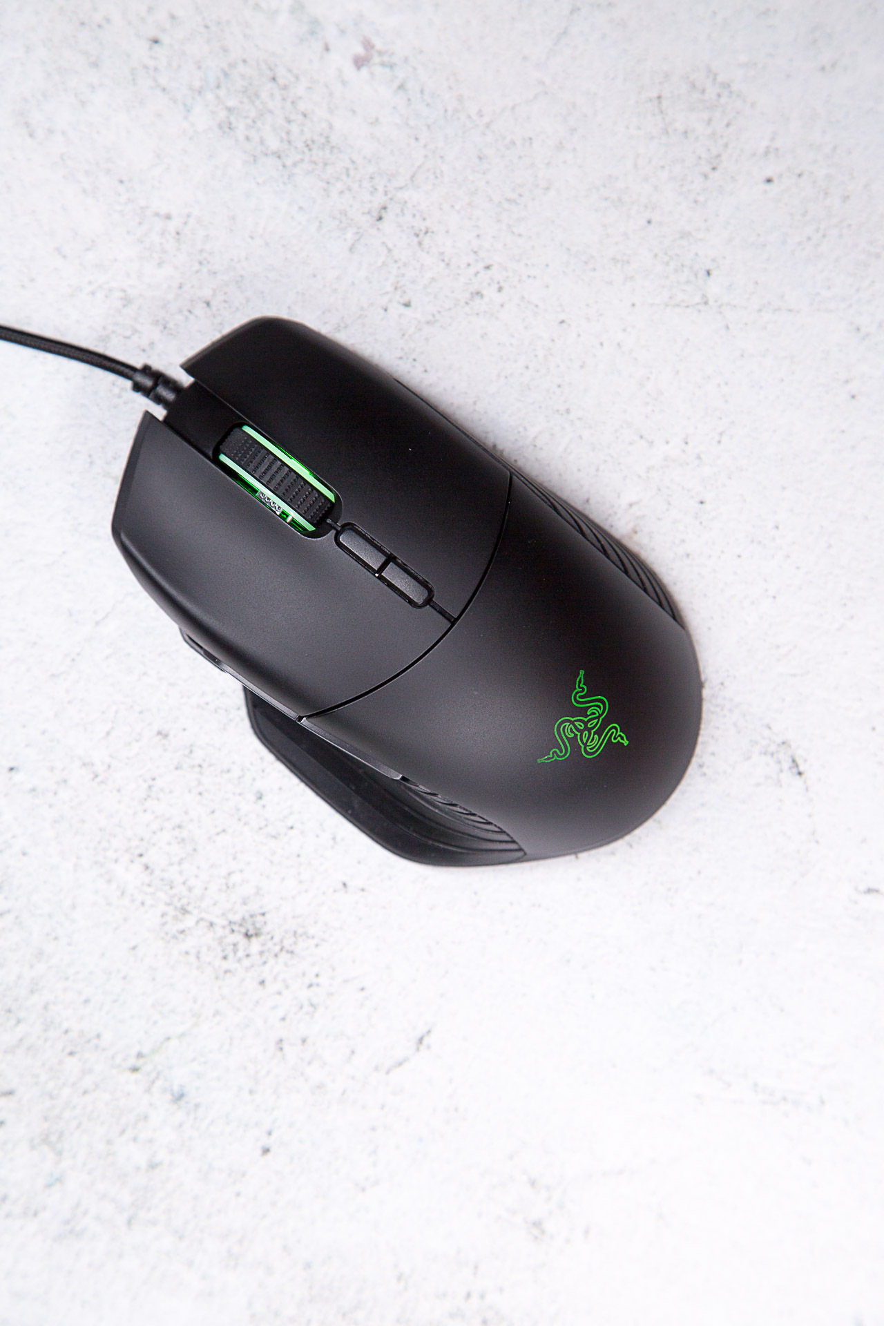 为fps而生的游戏本,雷蛇razer蝰蛇标准版游戏实测