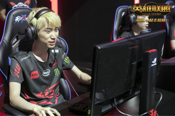 lpl今日赛程预告最新,lplblg对阵ig