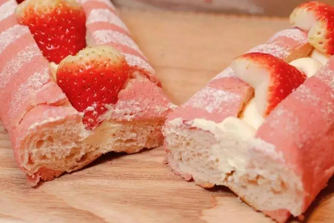 邂逅「麓谷小镇」，遇见软欧包与新派茶的小幸运