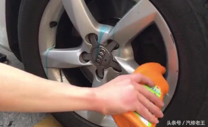 轮毂脏了用洁厕灵行吗,洁厕灵可以清洗轿车轮毂吗